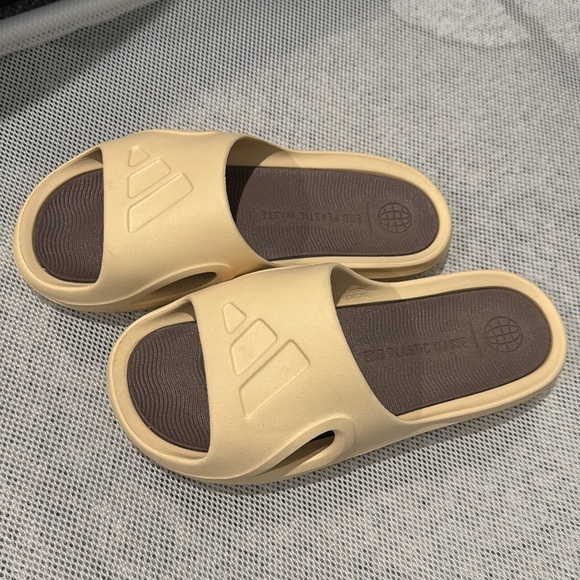 Adidas Slides - Picture 2 of 5